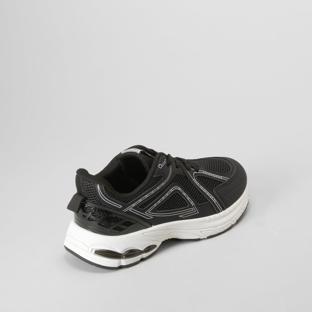Zapatilla deportiva costuras negra SEVEN FIVE