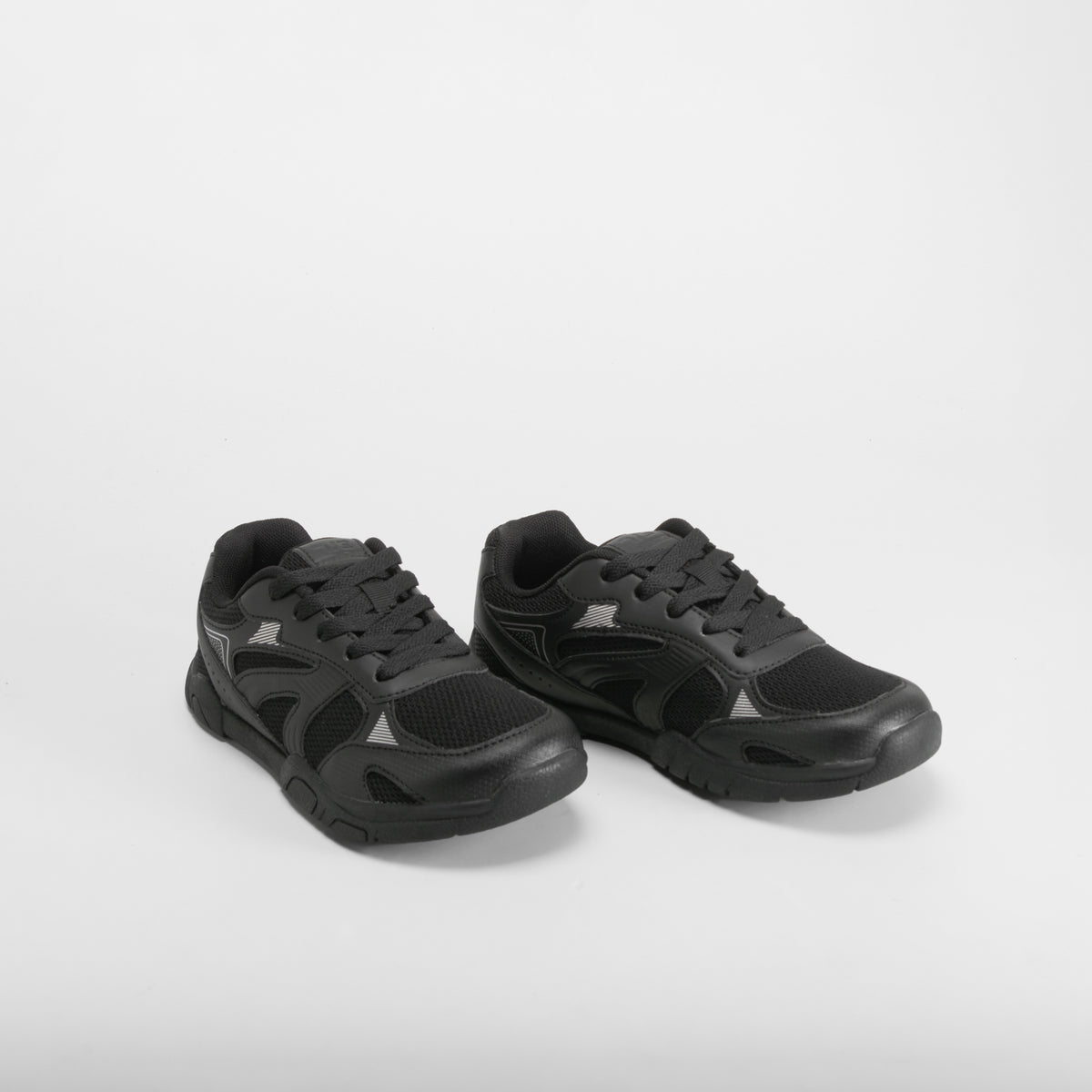 Zapatilla barefoot cordones negra SEVEN FIVE