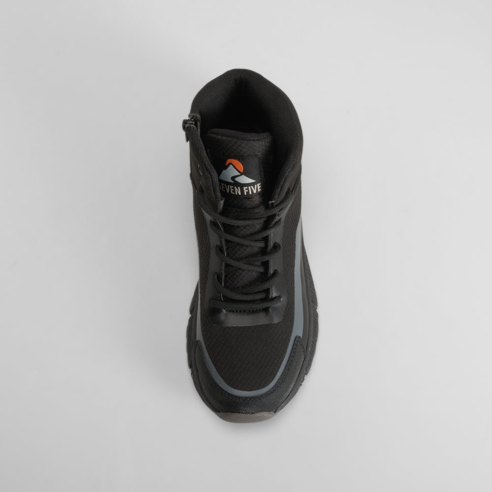 Bota trekking deportiva negro SEVEN FIVE