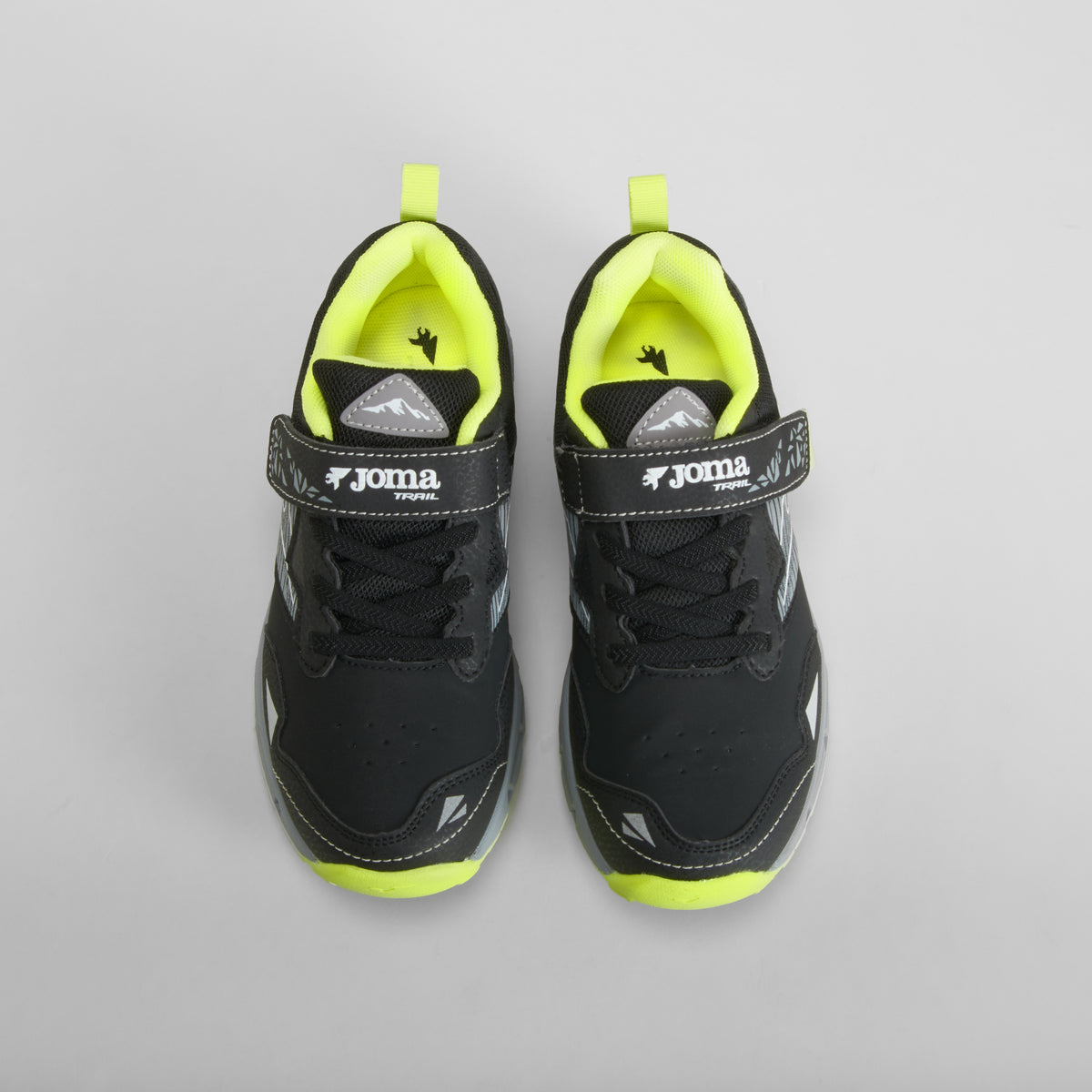 Zapatilla deportiva Tundra JR 2601 negro JOMA