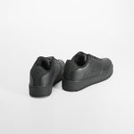 Zapatilla deportiva cordones negra KAPPA