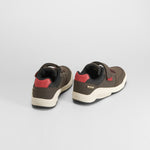 Zapatilla deportiva marrón JOMA