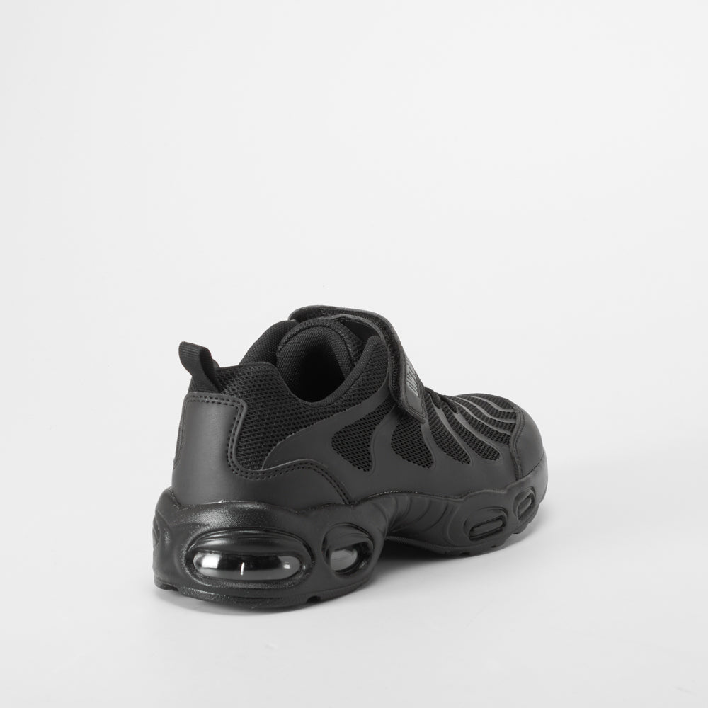 Zapatilla deportiva negra moderna UTWO