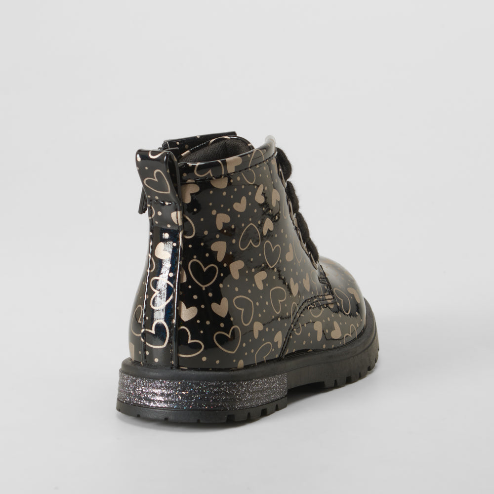 Bota corazones modelo bebé negra BACHE