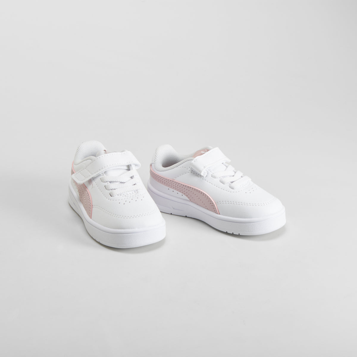 Zapatilla Court Classic Clean bebé blanca PUMA