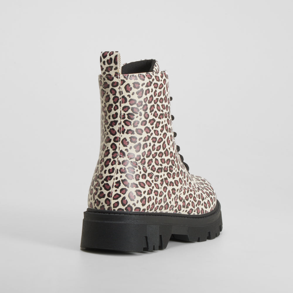Bota con estampado animal multicolor OH GIRL!