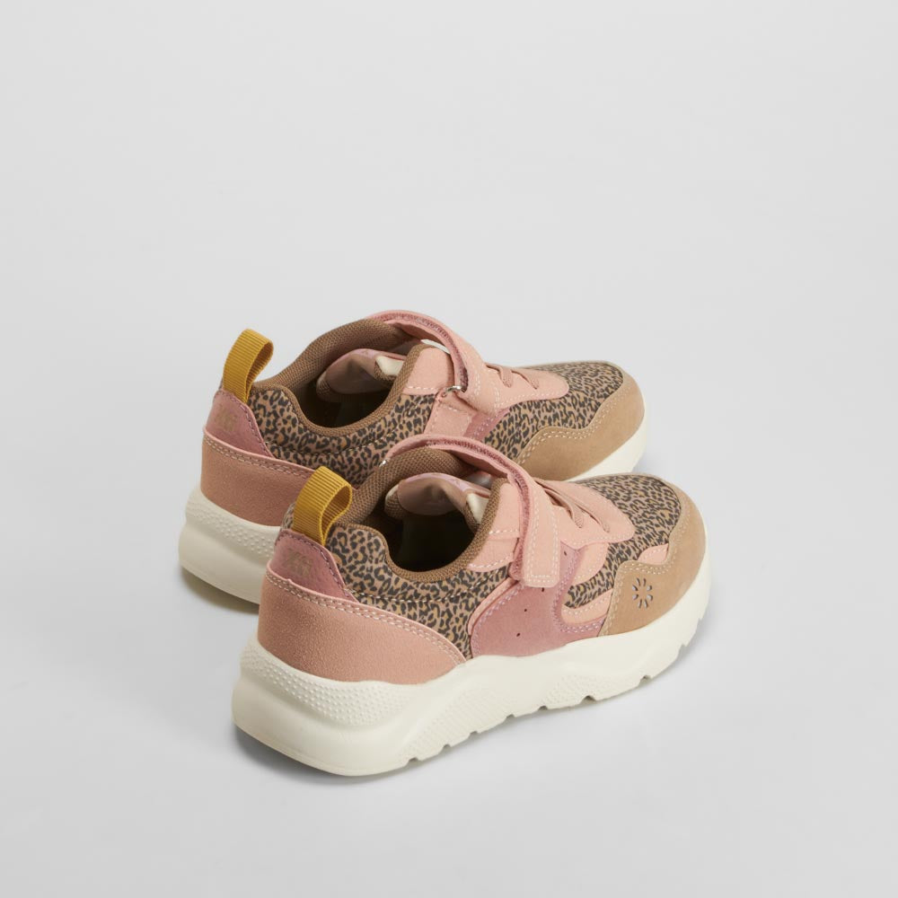 Zapatilla cierre leopardo beige velcro XTI