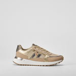 Retrorunning con detalles metálicos beige OH GIRL!