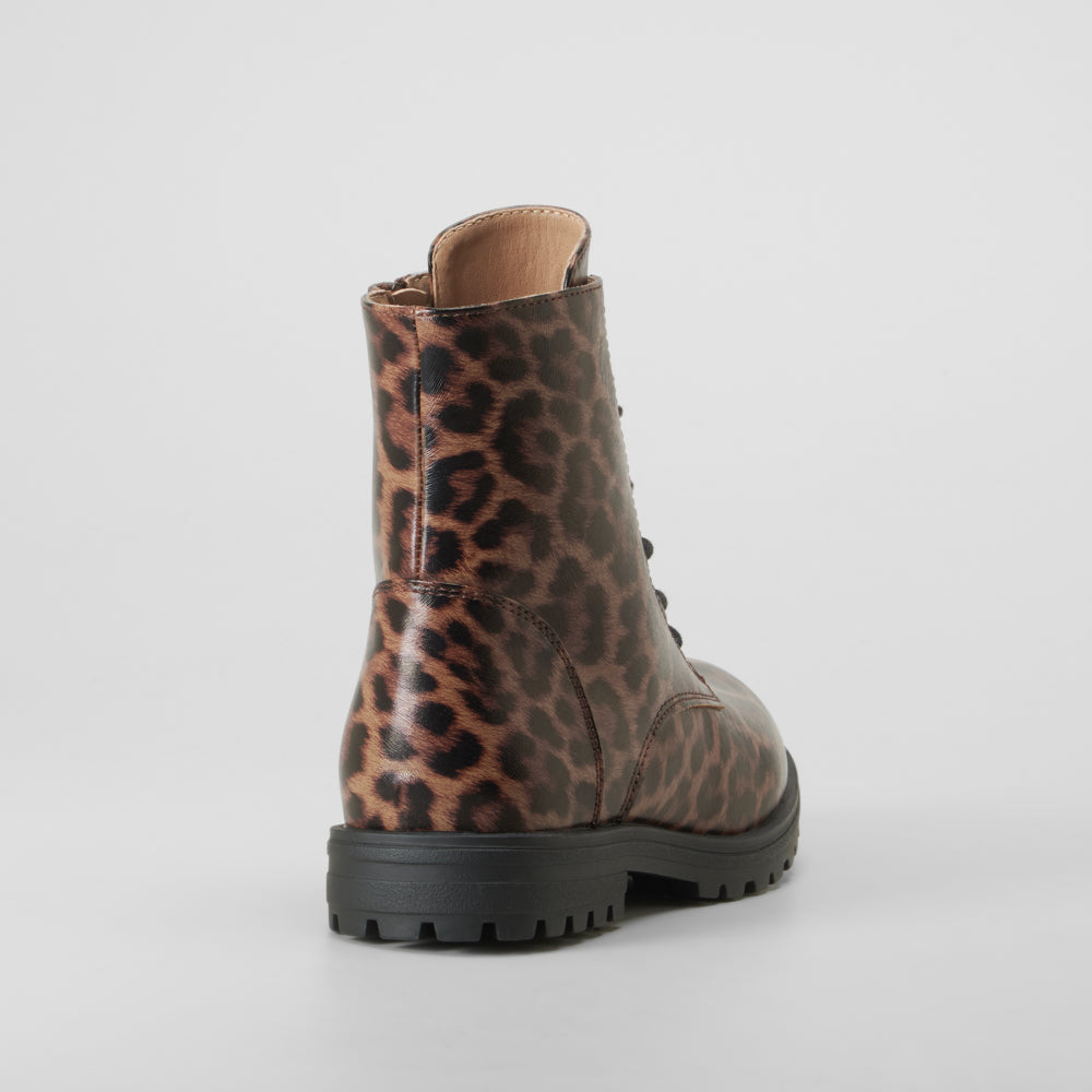 Bota militar acordonada multicolor OH GIRL!