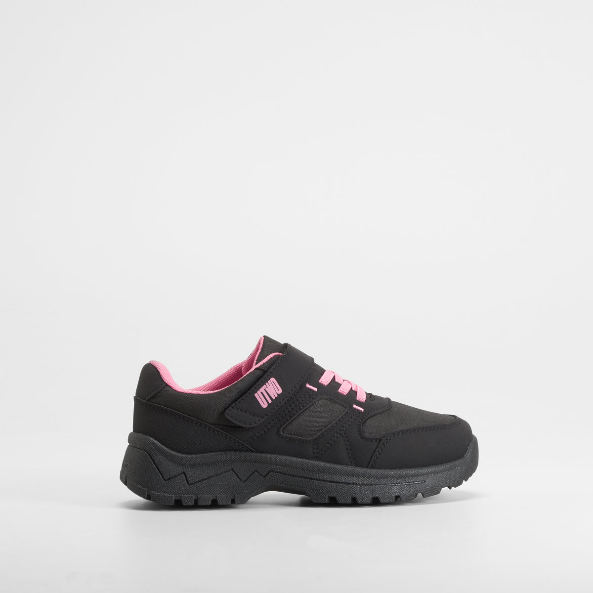 Zapatilla deportiva trekking negro UTWO
