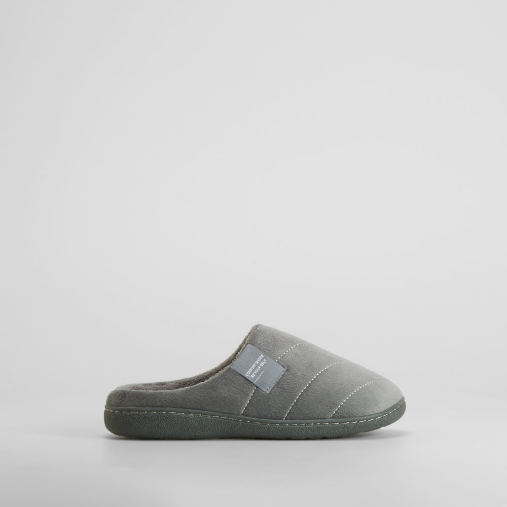 Zapatilla casa pespuntes gris OLYNE