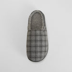 Zapatilla de casa diseño cuadros gris OLYNE