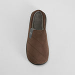 Zapatilla de casa básica marrón OLYNE