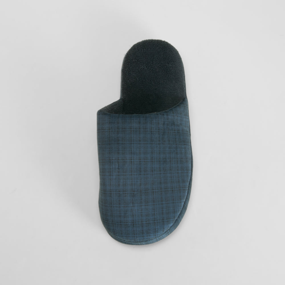 Zapatilla de casa destalonada cuadros azul OLYNE