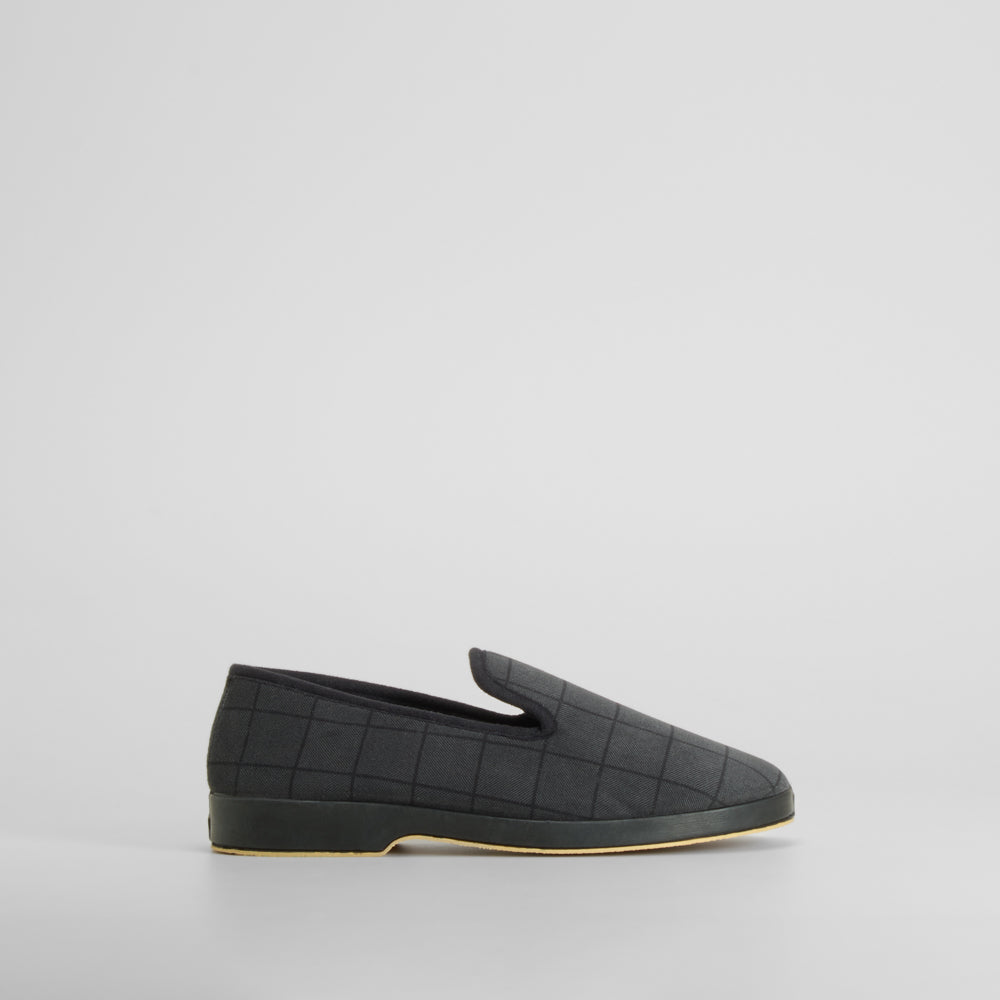 Zapatilla de casa cuadros gris OLYNE