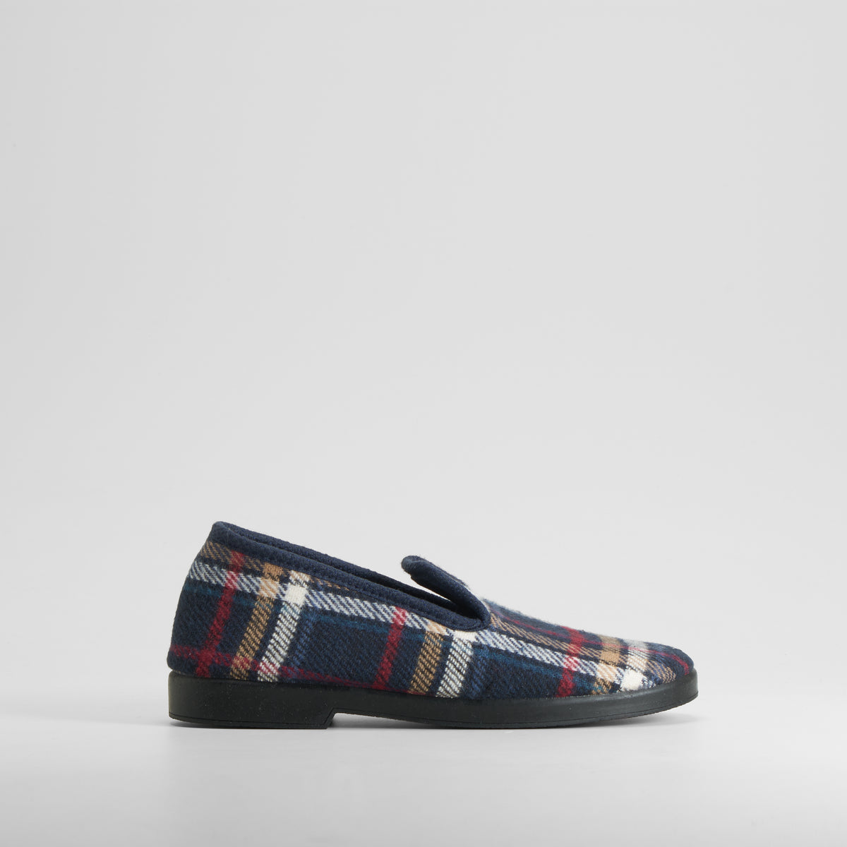 Zapatilla de casa cerrada cuadros azul OLYNE
