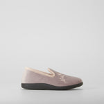Zapatilla de casa cerrada bordado gris COMFEET