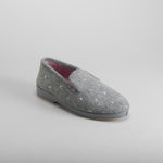 Zapatilla de casa cerrada estrellas gris OLYNE