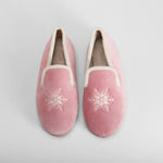 Zapatilla casa cerrada estrella bordada rosa OLYNE