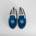 Zapatilla casa cerrada estrella bordada azul OLYNE