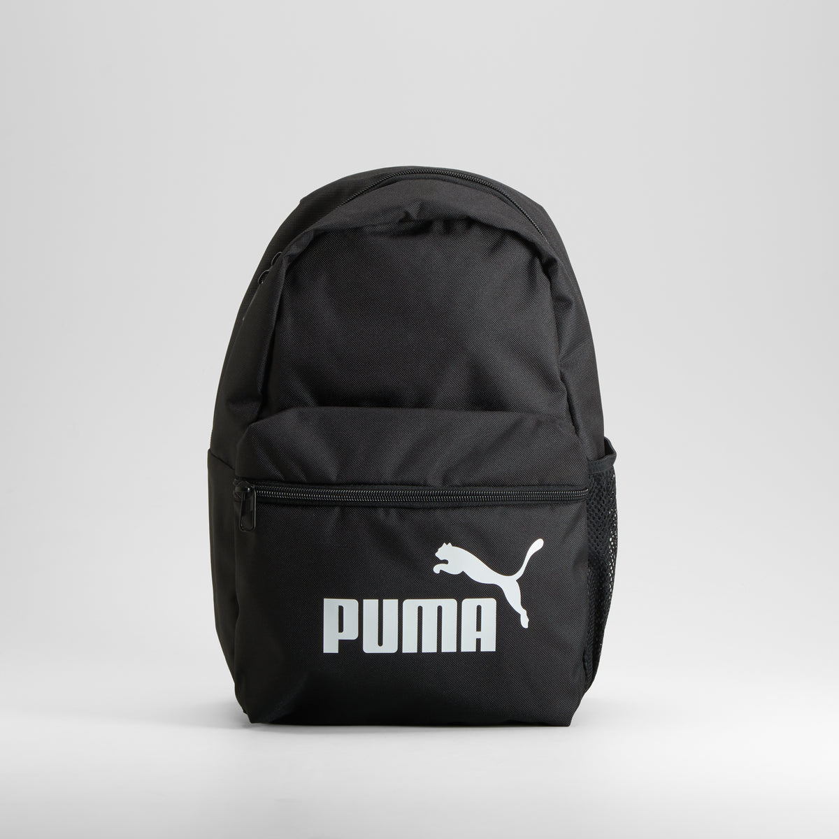 Mochila logo blanco color negro PUMA