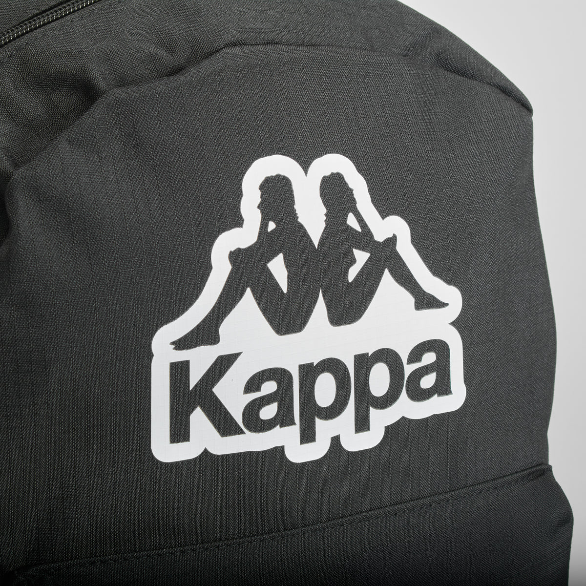 Mochila negra KAPPA
