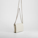 Bolso cadena diseño perforado blanco PICCOLA PIU