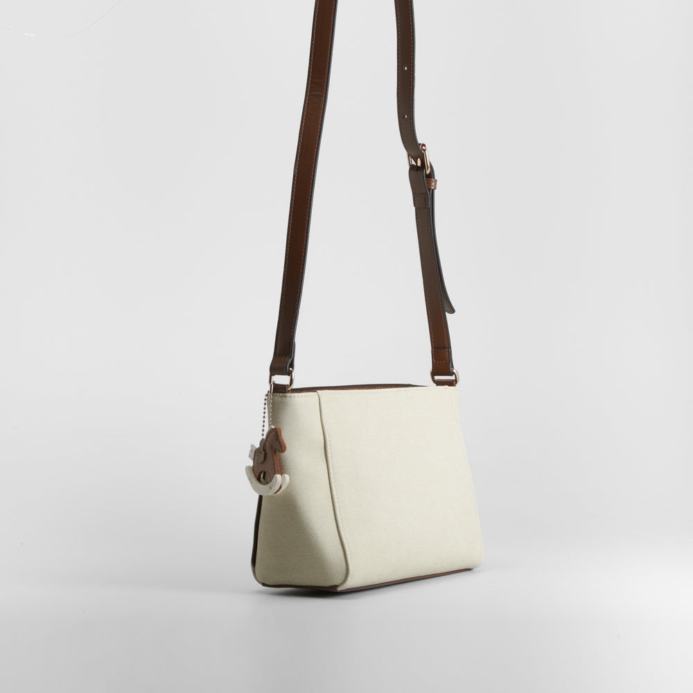 Bolso textura bimaterial blanco PICCOLA PIU