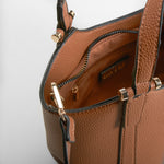 Bolso de mano efecto ante beige Piccola Piu