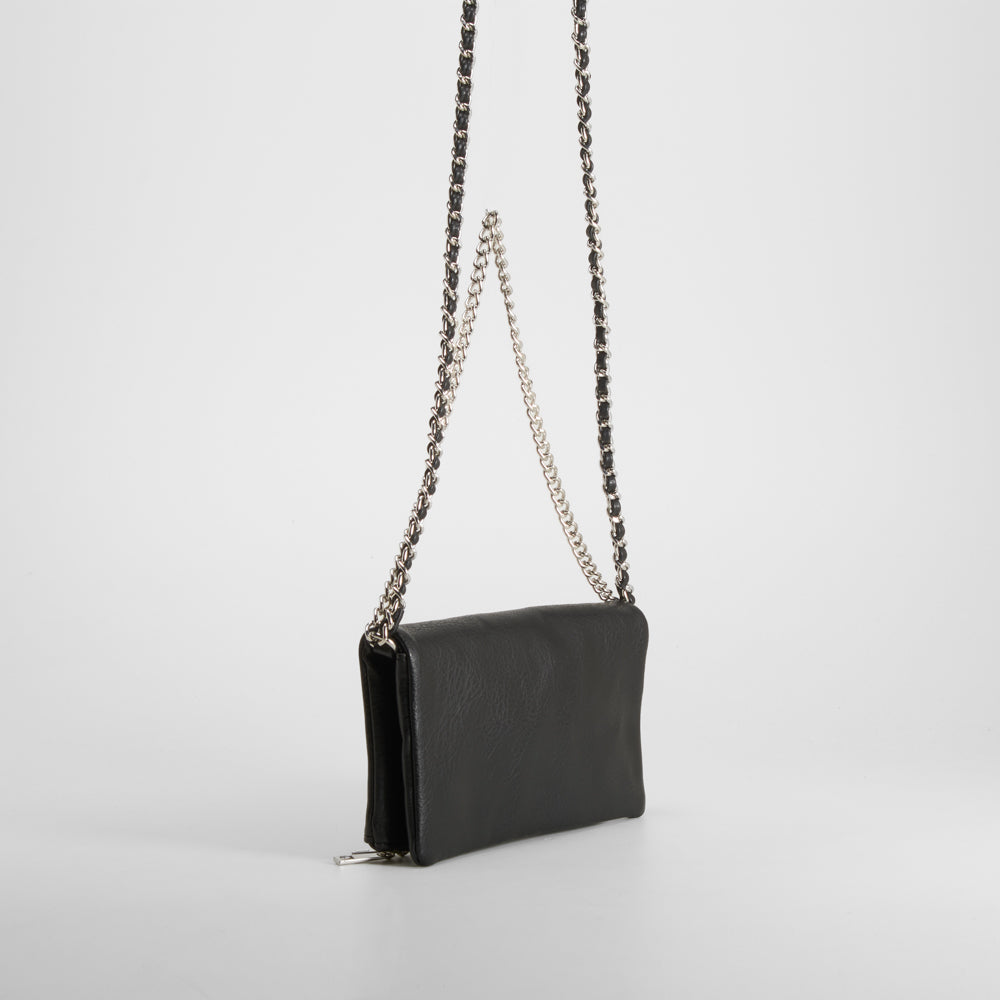 Bolso bandolera diseño metálico negro PICCOLA PIU