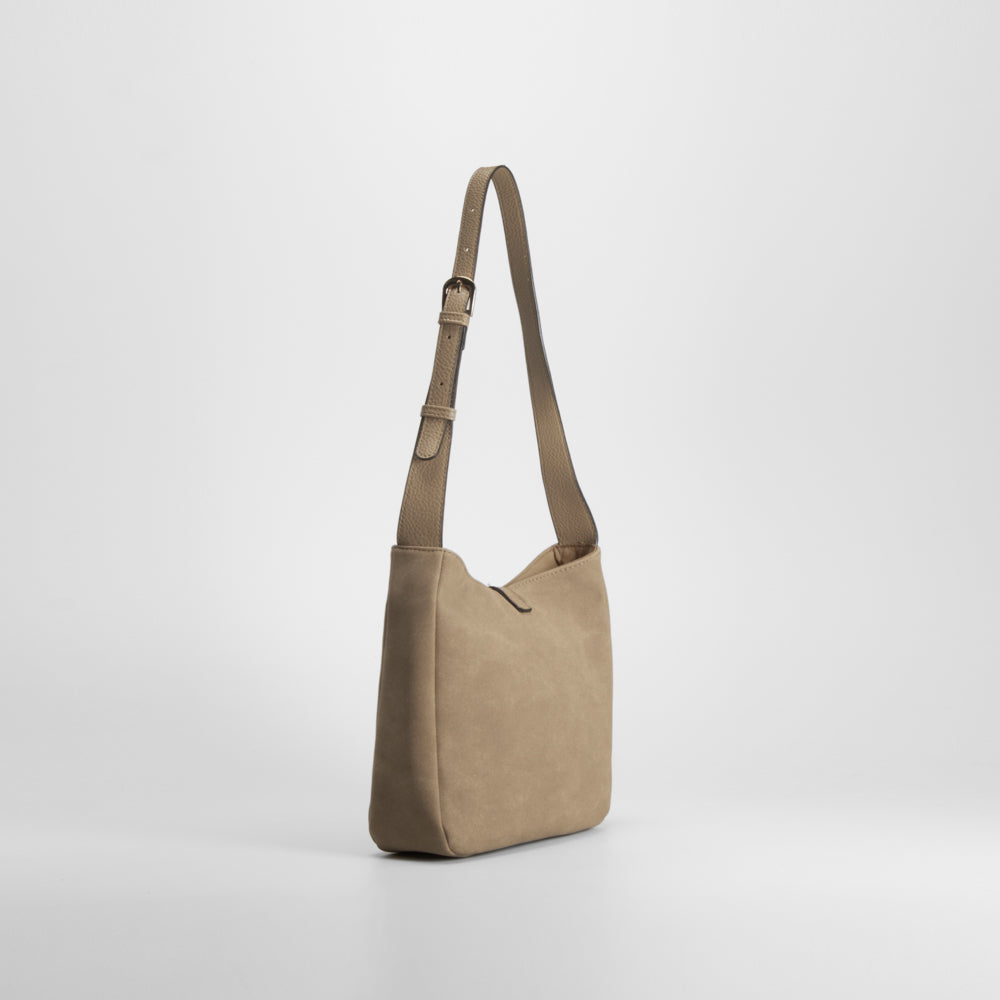 Bolso bandolera efecto ante beige PICCOLA PIU