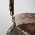 Bolso hombro efecto antelina beige PICCOLA PIU