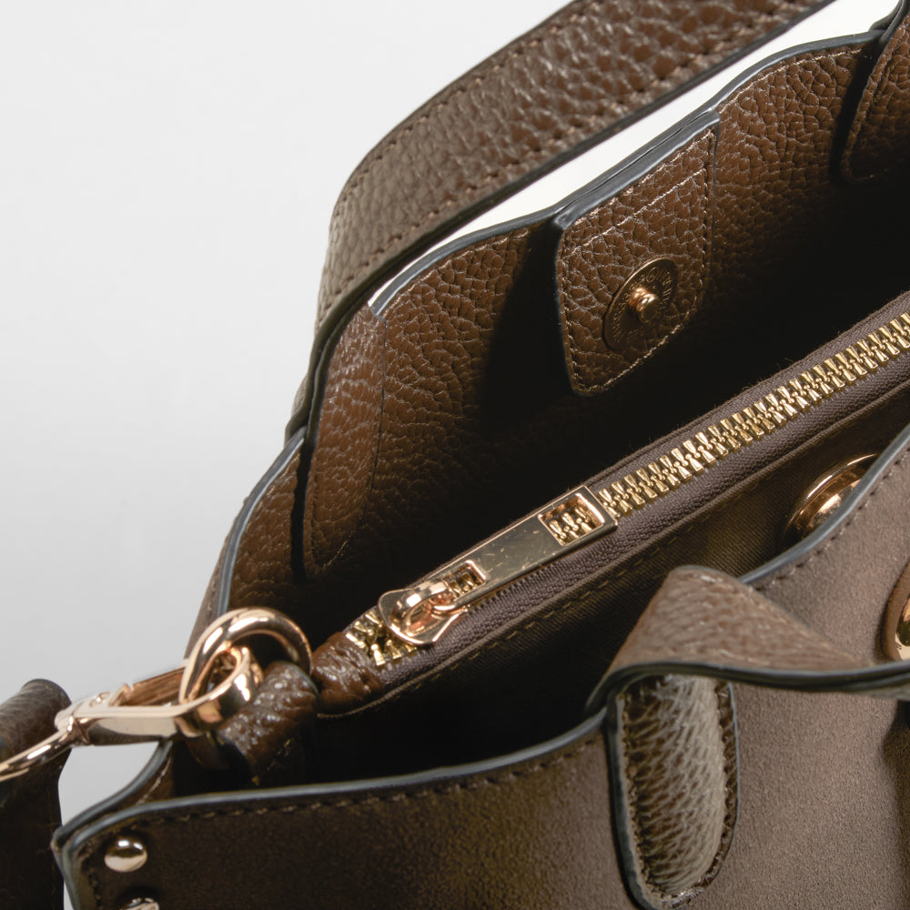 Bolso asa larga detalles marrón PICCOLA PIU