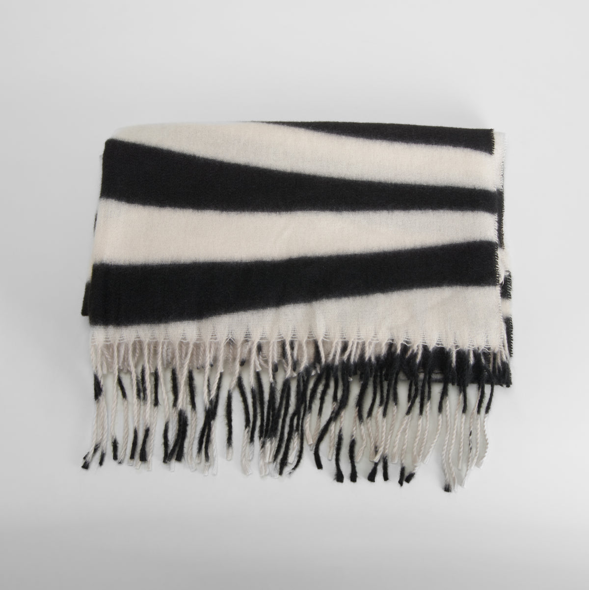 Bufanda cebra blanco negro MERKAL