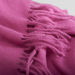 Bufanda lisa flecos morado MERKAL