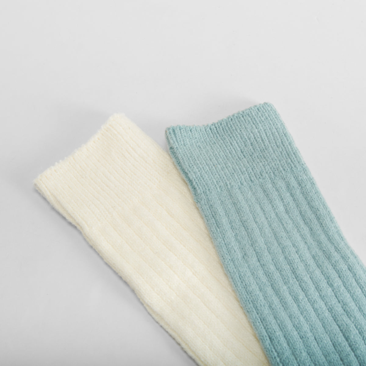 Calcetines largos verde y beige MERKAL