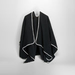 Poncho negro ribete beige PICCOLA PIU