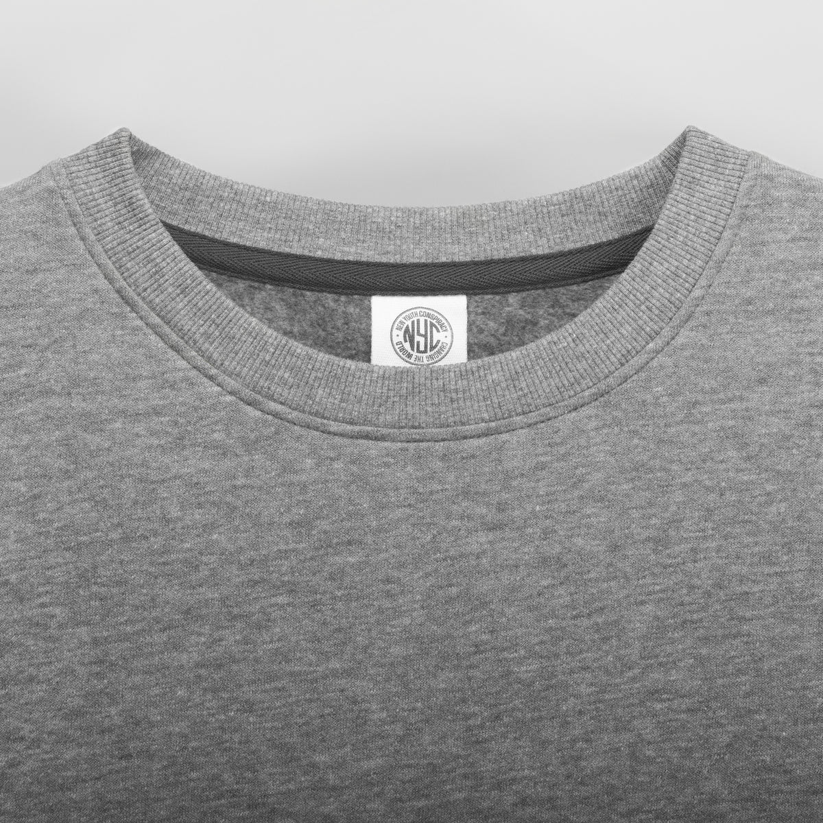 Sudadera cuello redondo gris NYC