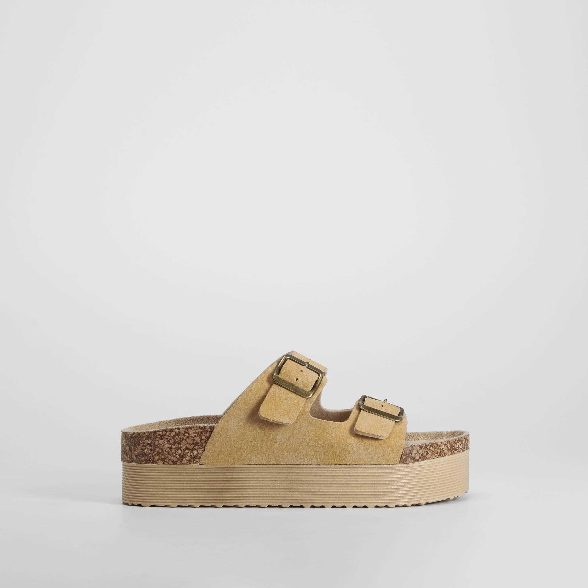 Sandalia bio plataforma hebillas camel NYC - Talla: 36