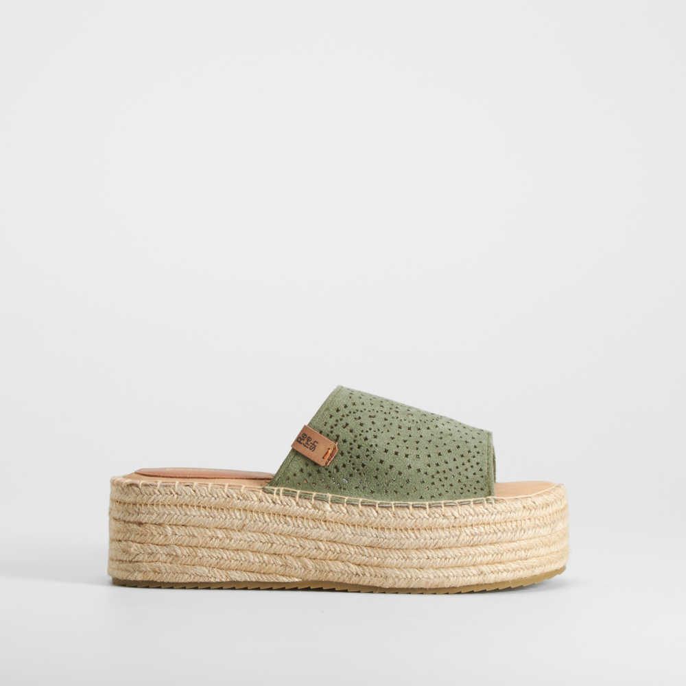 Sandalia pala perfos kaki REFRESH - Talla: 41