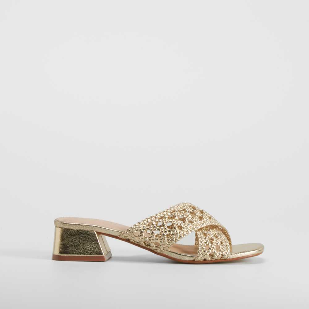 Sandalia trenzada tacón oro PICCOLA PIU - Talla: 41