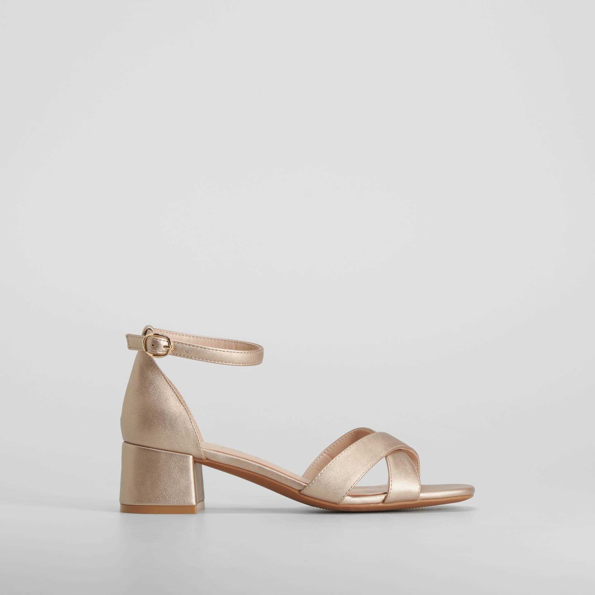 Sandalia tiras cruzadas tacón oro PICCOLA PIU - Talla: 36