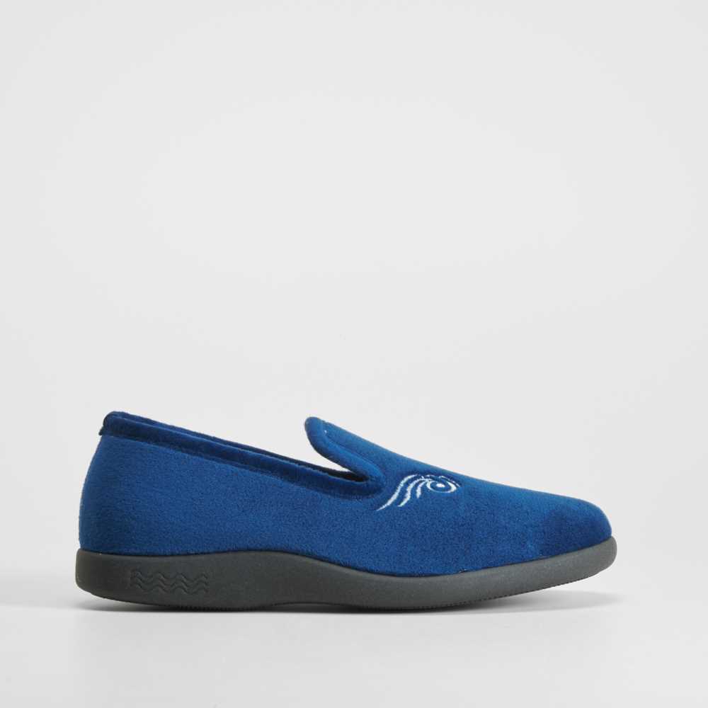 Zapatilla de casa cerrada básica COMFEET - Talla: 39