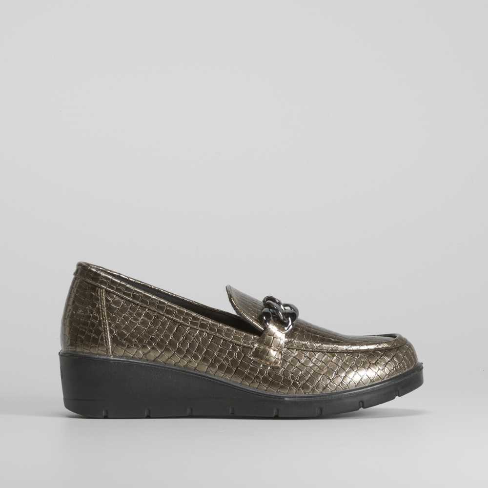 Mocasín cadena metalizado de COMFEET - Talla: 41