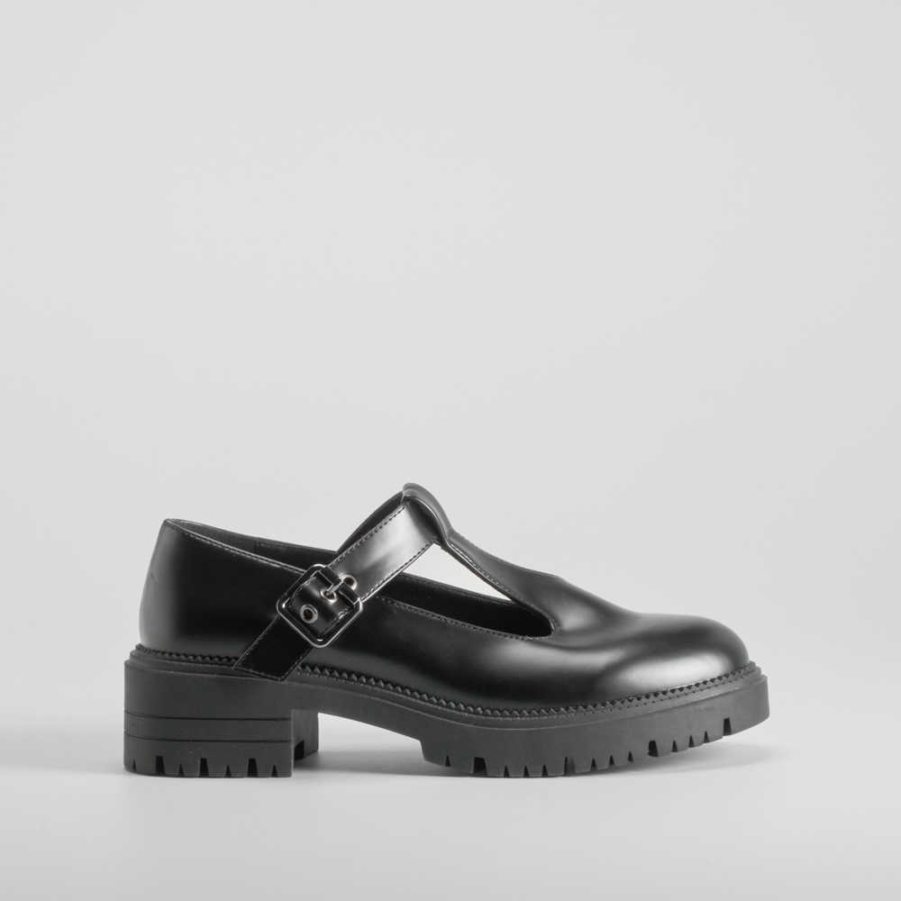 Zapato con tira negro NYC - Talla: 41