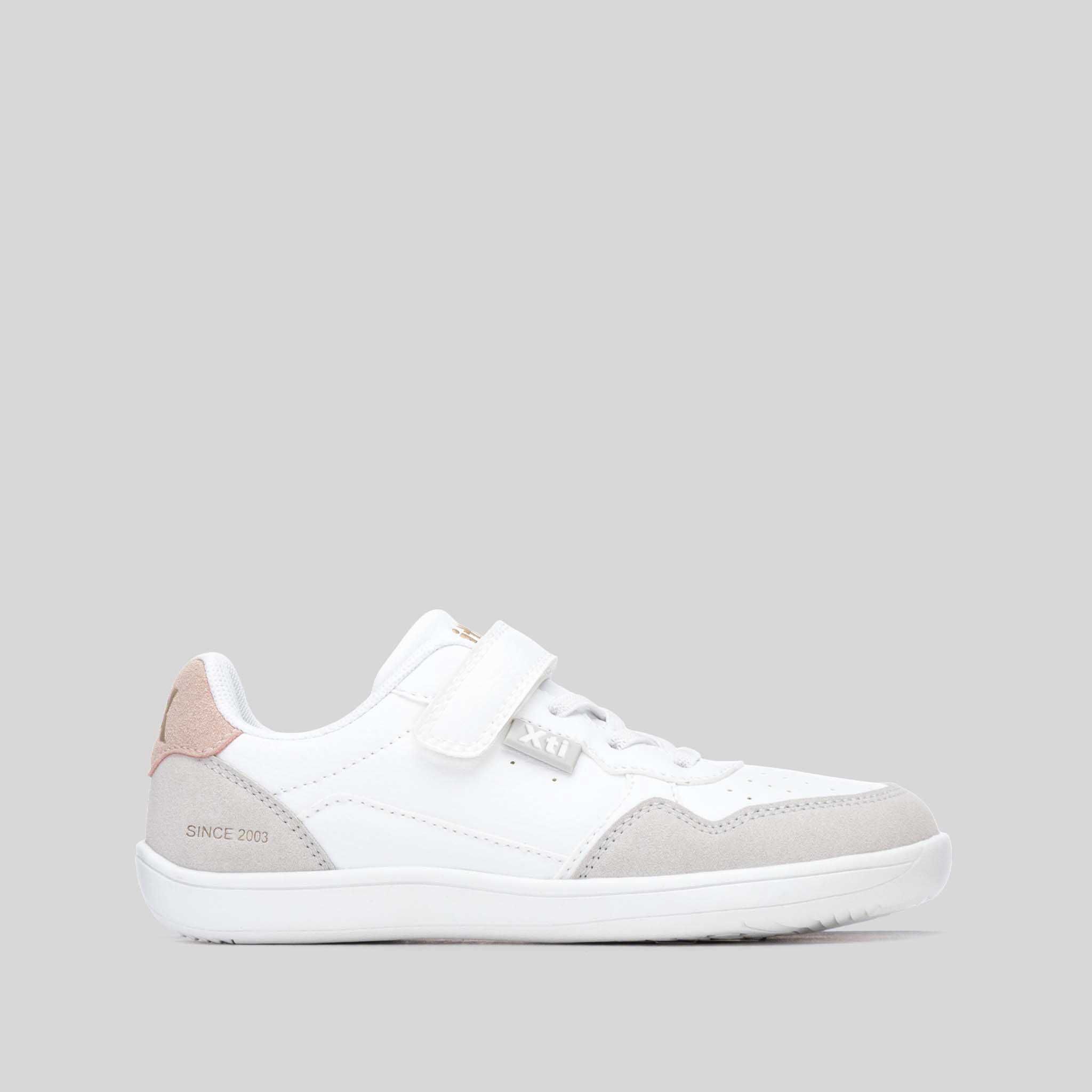 Zapatilla deportiva barefoot velcro blanca XTI - Talla: 34