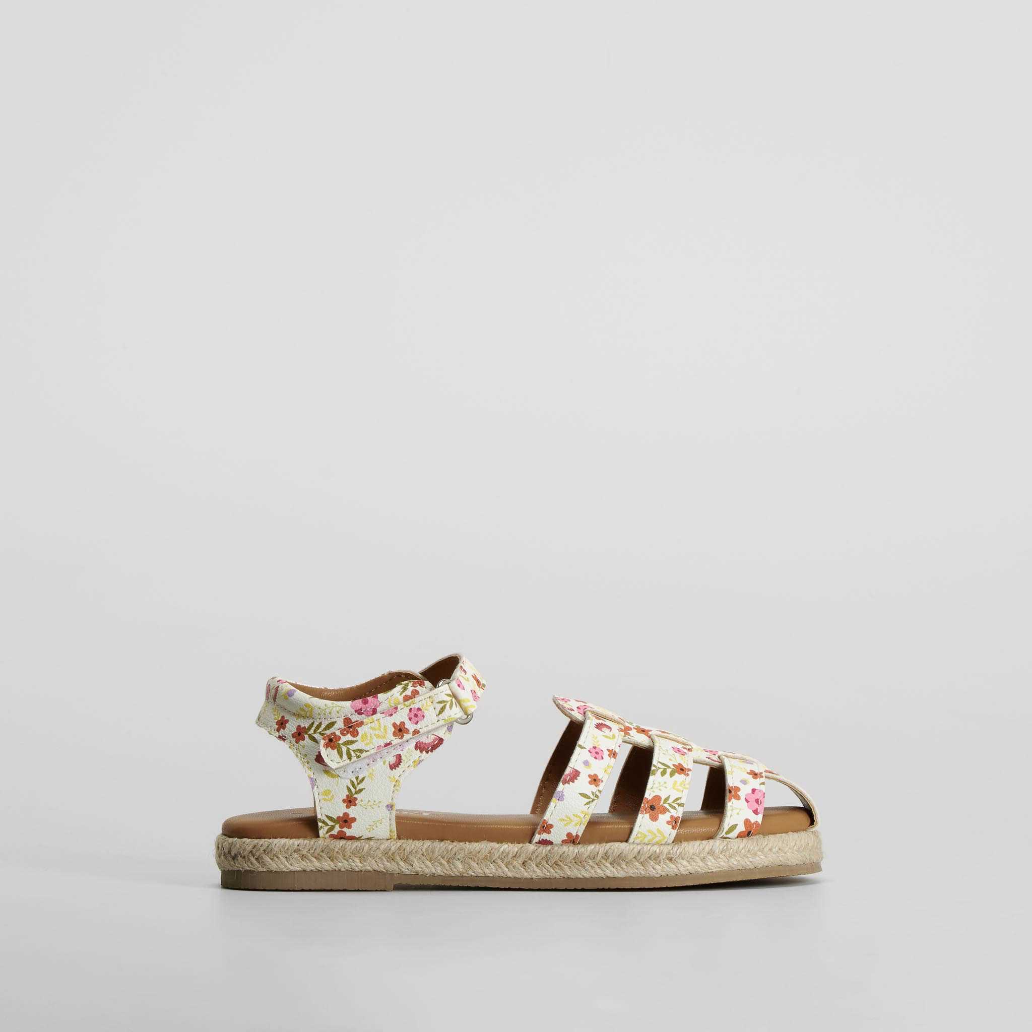 Sandalia plana yute flores blanca OH GIRL! - Talla: 26