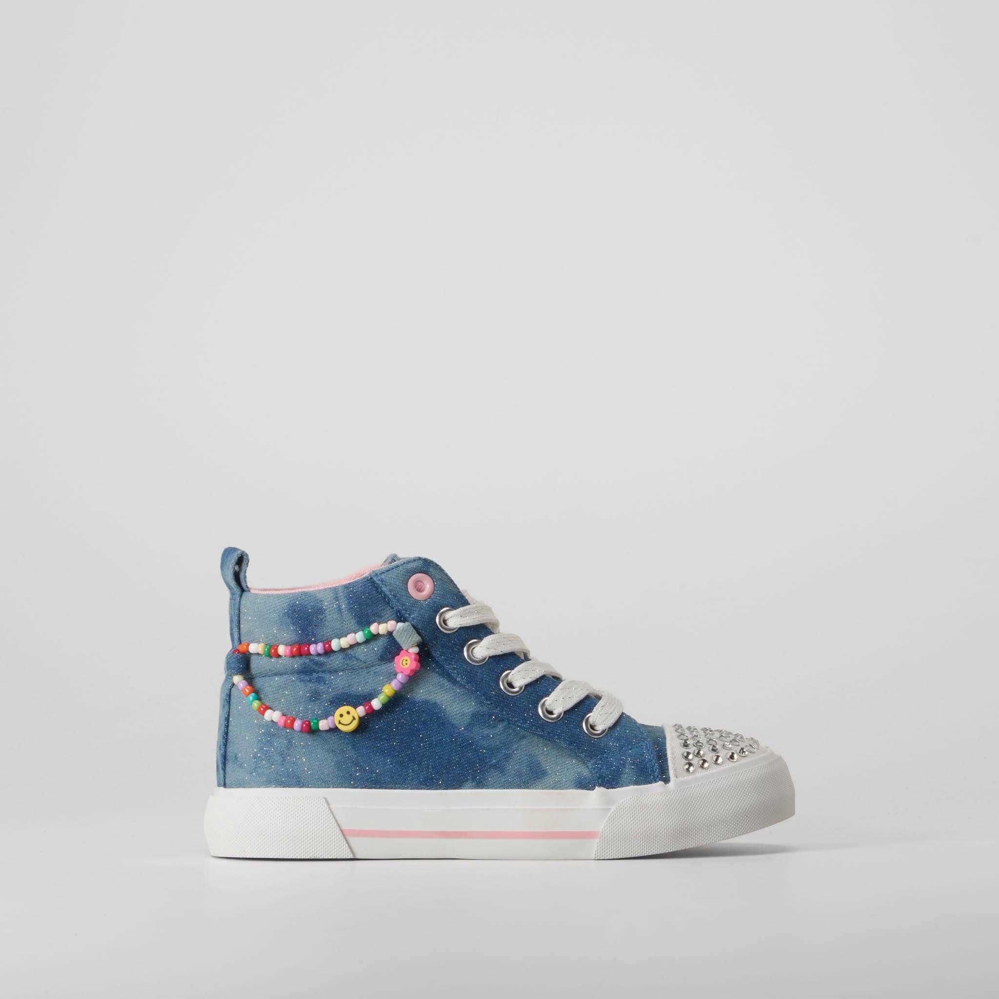 Zapatilla alta lona denim azul con abalorios BEPPI - Talla: 28