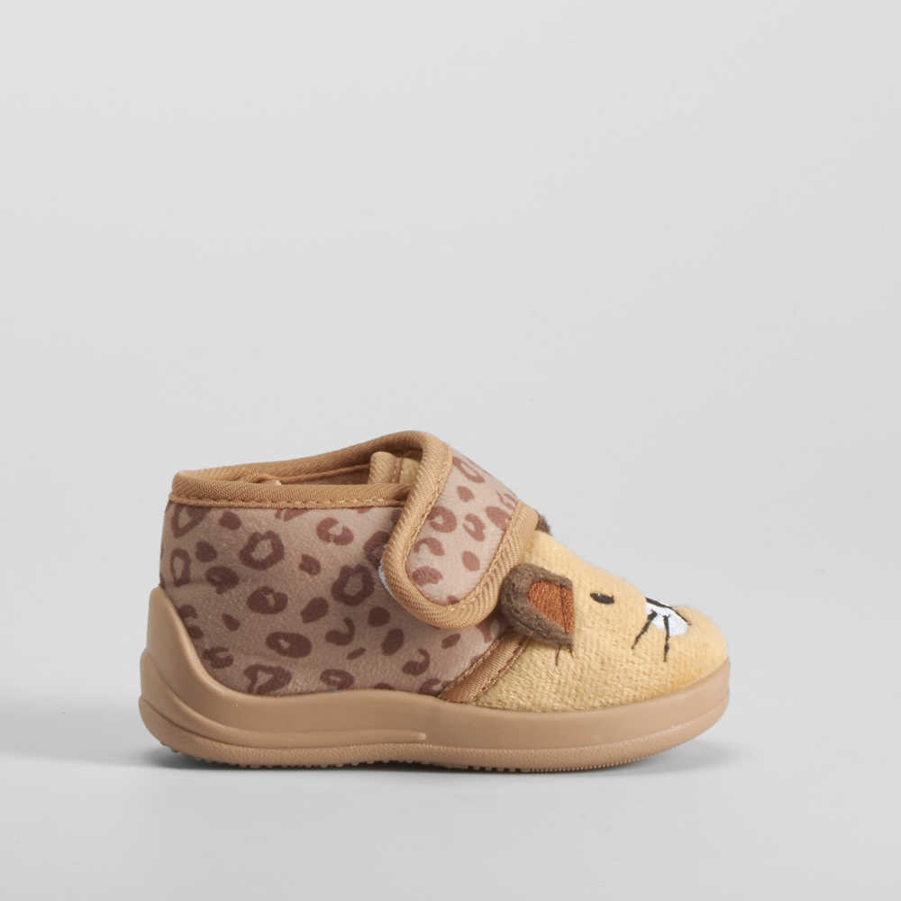 Zapatilla casa cerrada velcro bebé leopardo OLYNE - Talla: 24